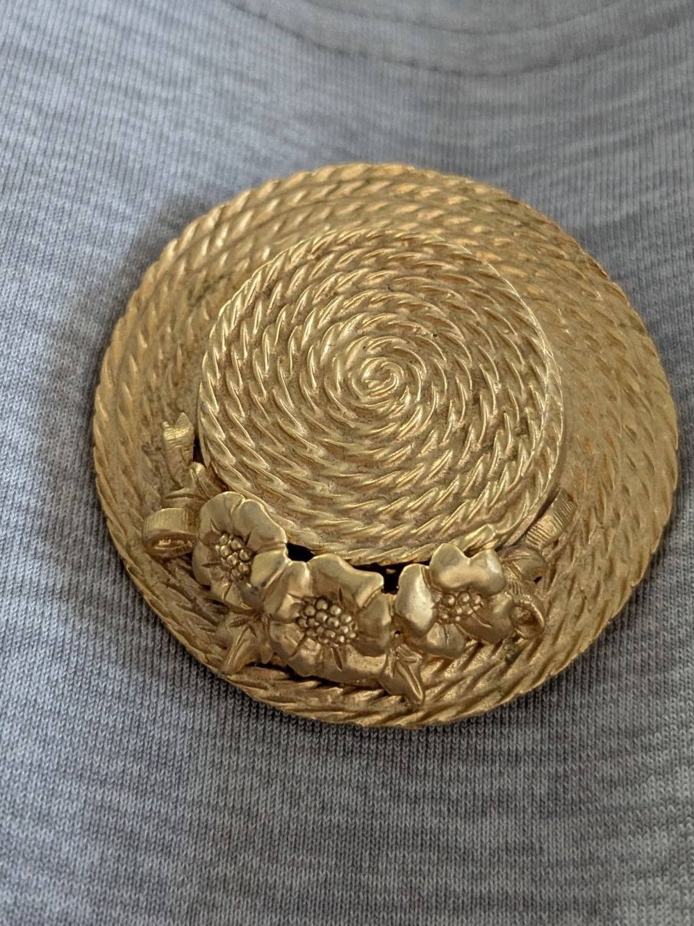 VTG Gold Floral Straw Hat Brooch By Carolee